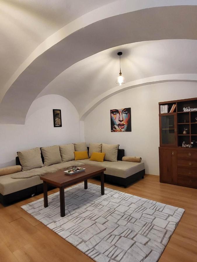 Downtown Romantic Székesfehérvár Eksteriør billede