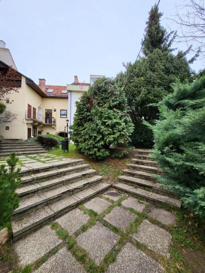Downtown Romantic Székesfehérvár Eksteriør billede